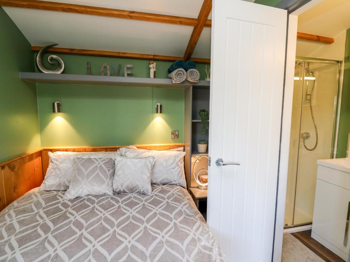 Вилла Wild Acre Llangadog Экстерьер фото