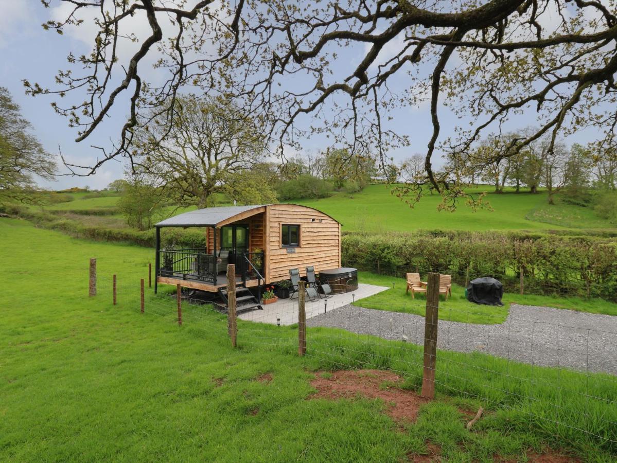Вилла Wild Acre Llangadog Экстерьер фото